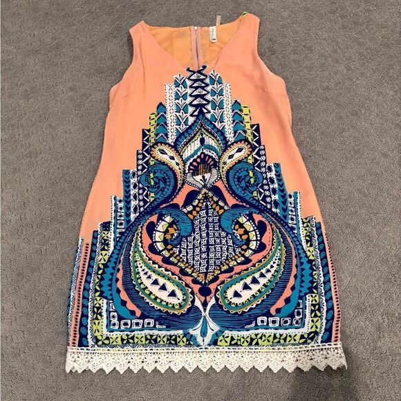 PINK OWL Sleeveless Peach/Navy Geo Shift Dress w/ Emb details Sz M EUC - Picture 2 of 11